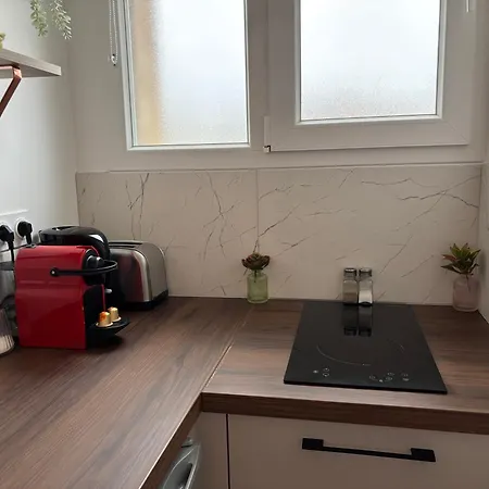 - Le 101 Apartment
